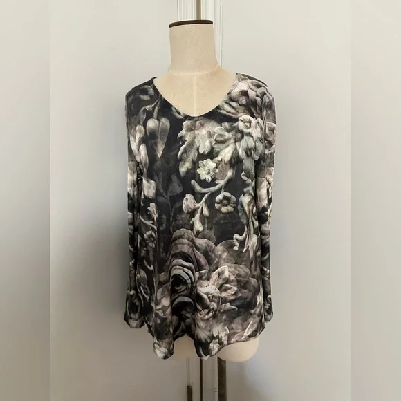 Soft Surroundings Pullover sweater multi floral tunic. Size petite large.. - Picture 4 of 6